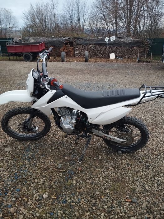 Мотоцикл 200 куба