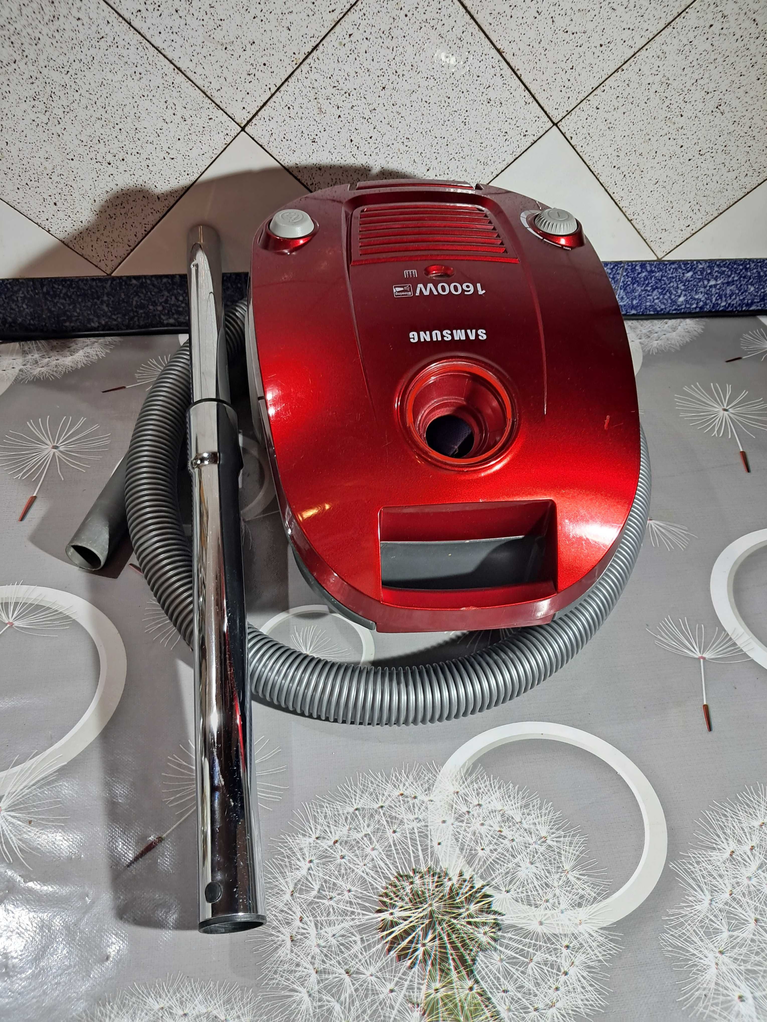 пылесос SAMSUNG 1600 Вт с многоразовым мешком