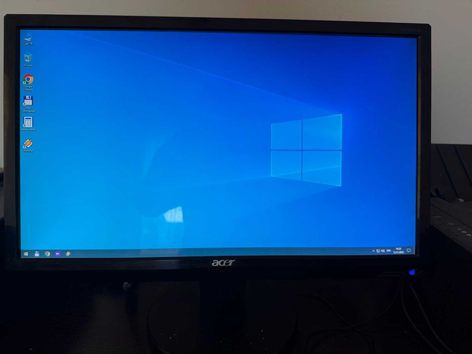 21.5" Acer P225HQ 1920x1080 (FullHD)