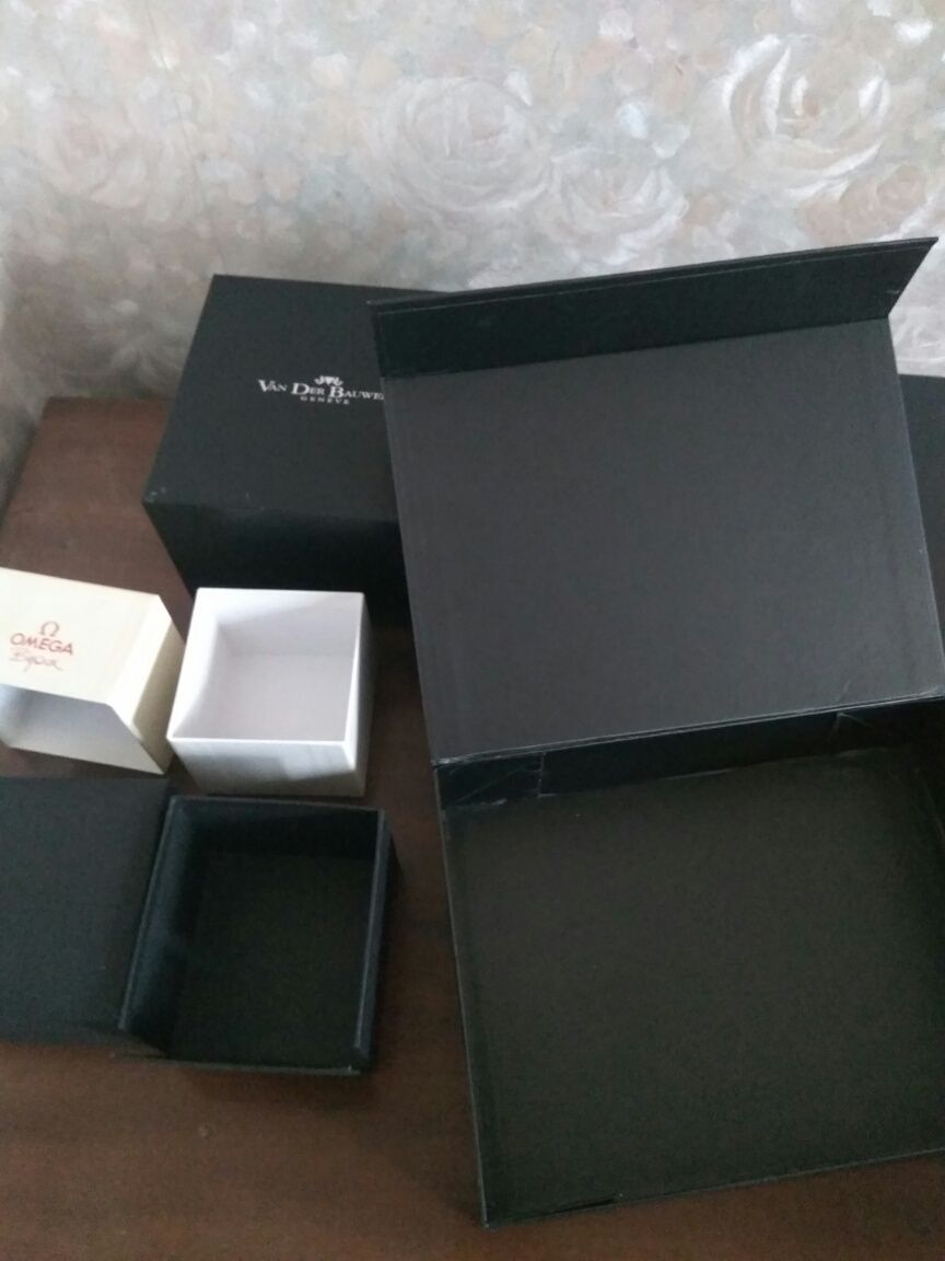Продам коробки разные.