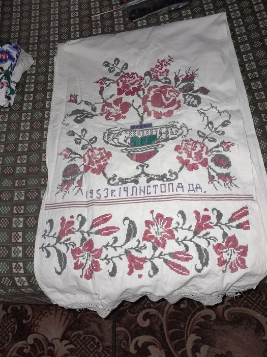 Вишиті українські рушники