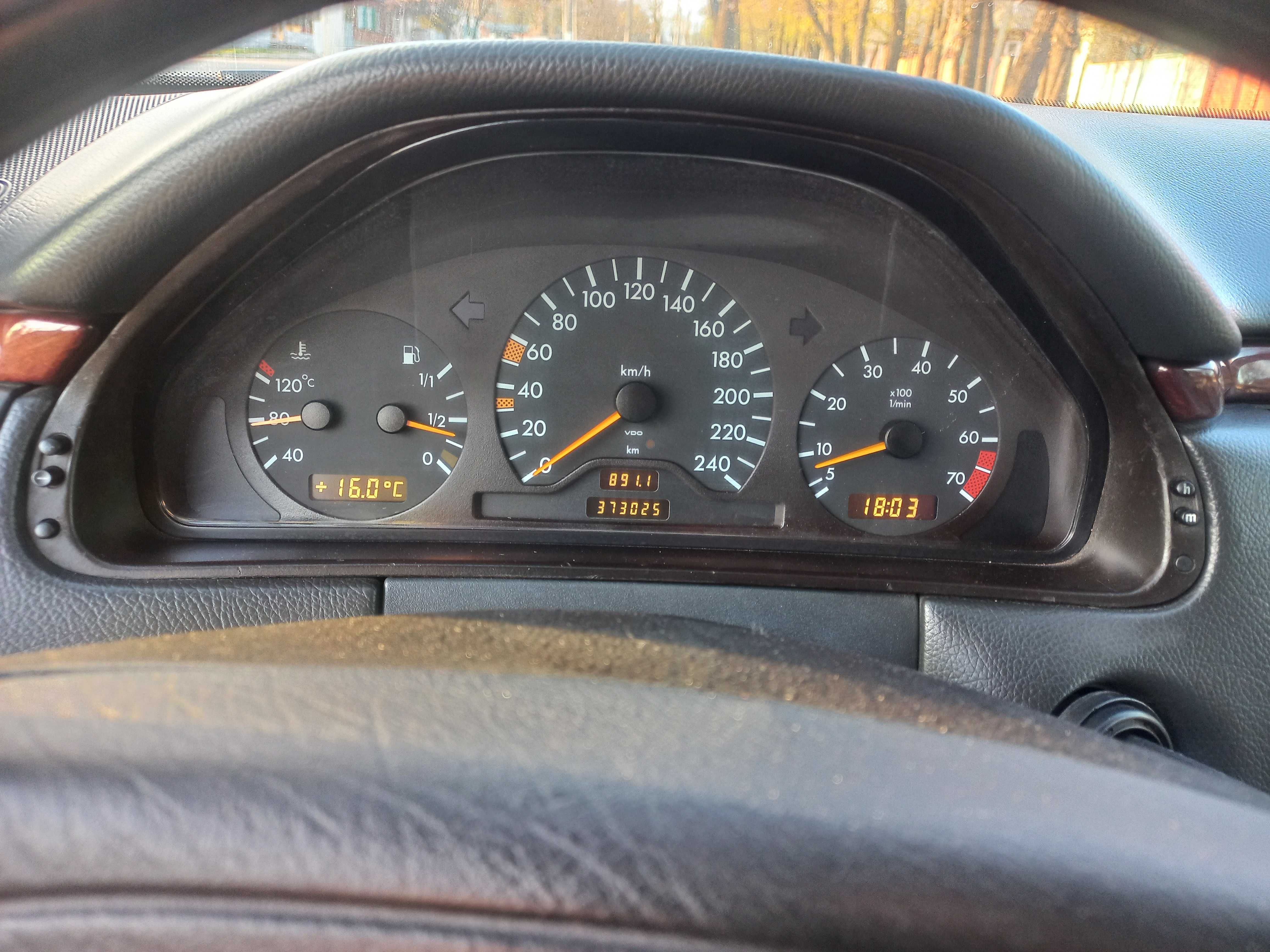 Продам Mercedes E210 ГБО 4