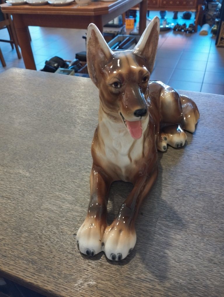 Stara figurka psa owczarek niemiecki Glorietta Keramik Austria