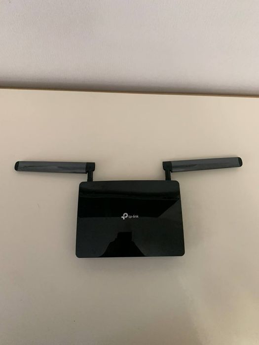 Бездротовий маршрутизатор TP-LINK Archer MR200