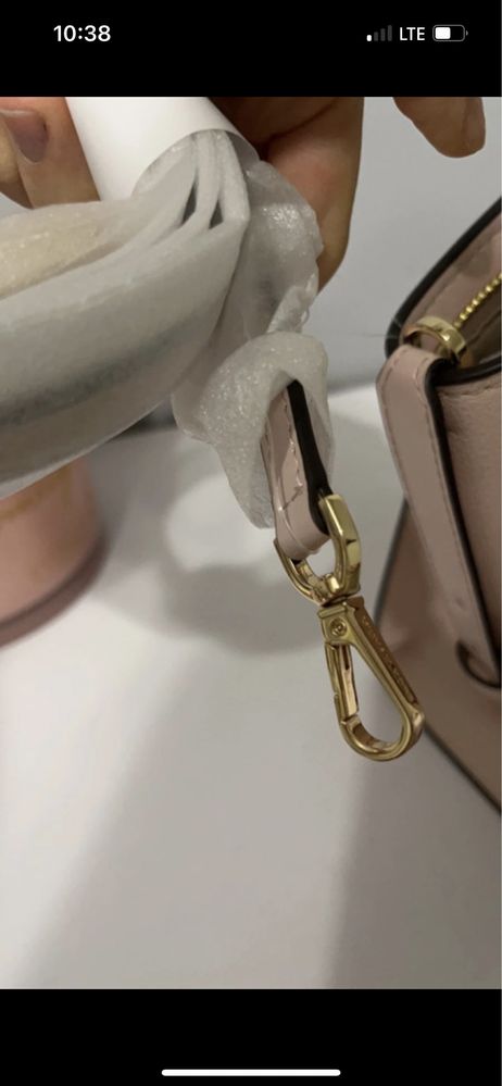 Torebka Michael Kors różowa z paskiem