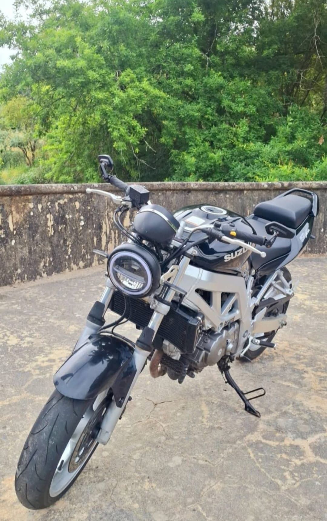 Moto Susuki sv 650