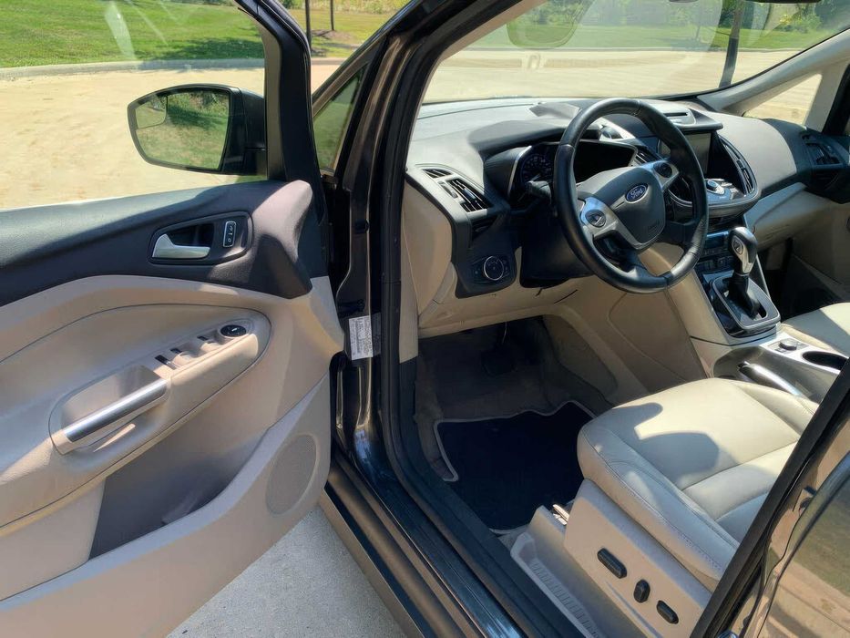 Ford C-Max      2015