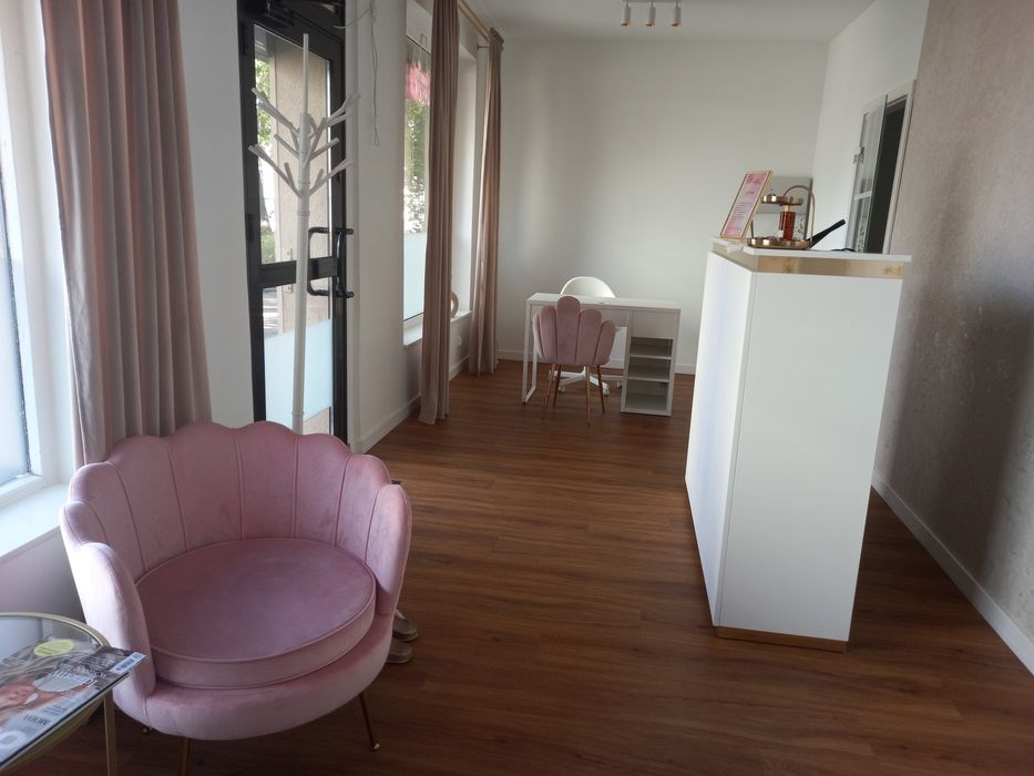 Wynajmę stanowisko do stylizacji paznokci