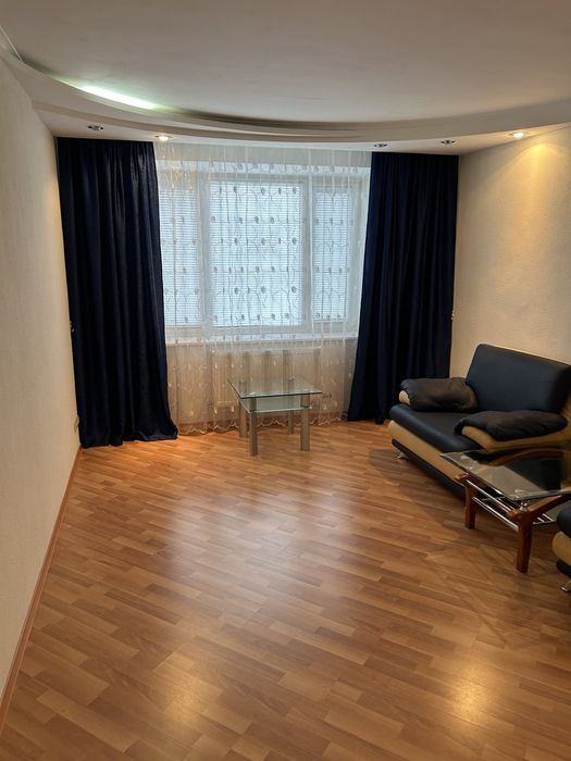 Оренда 3-х кімн.кв. вул.Офіцерська,18