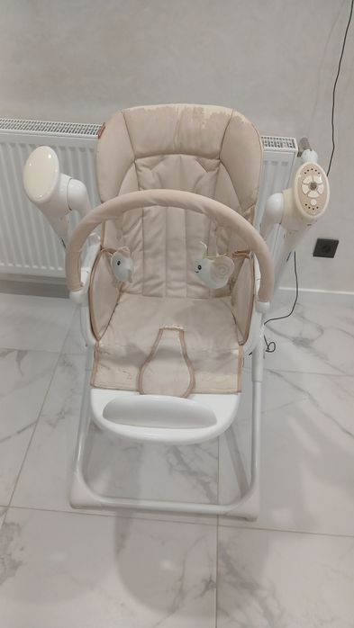 Крісло для годування,крісло гойдалка Carello Triymph