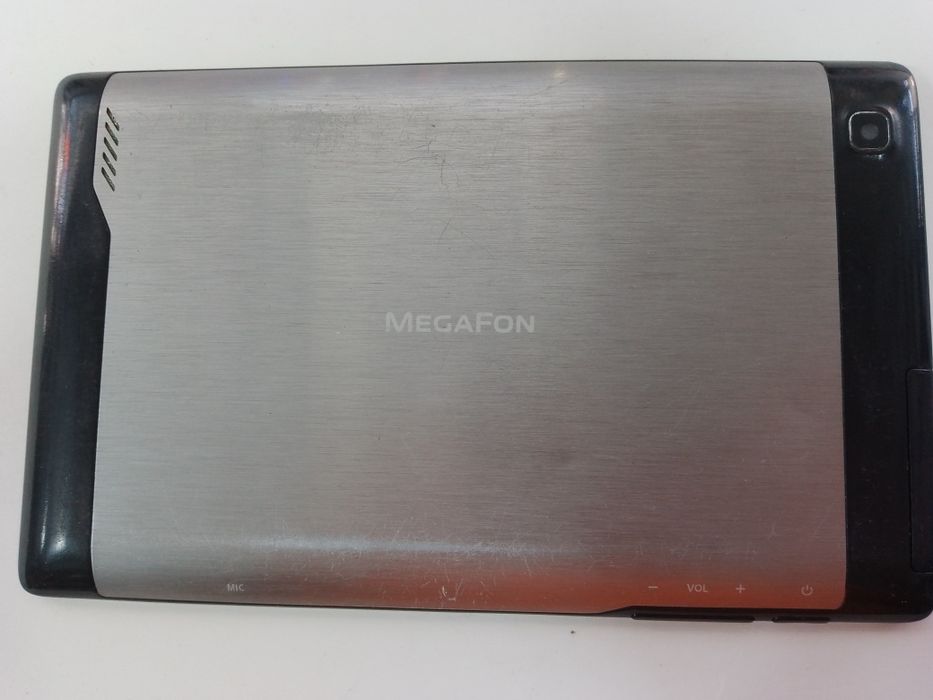 Планшет Megafon  ( Tab 2/16gb"4 ядра 5000 mАh