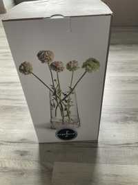 Szklany wazon z zlotym stelarzem