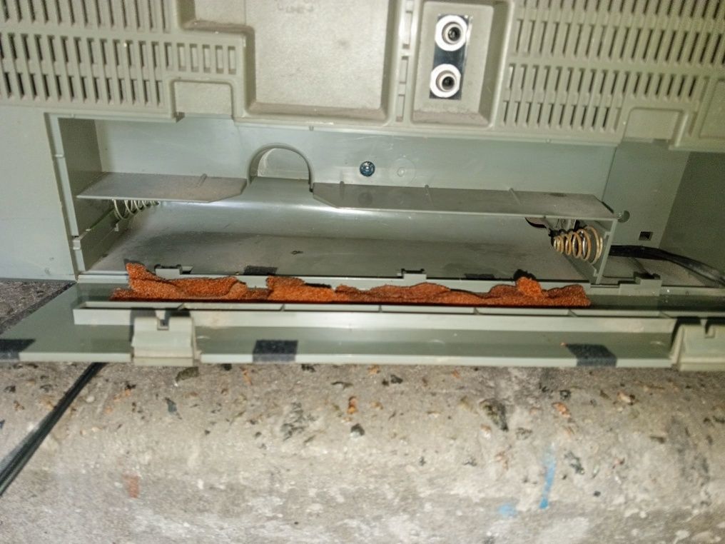 Кассетная стерео-магнитола HITACHI TRK-W55W high quality stereo sound
