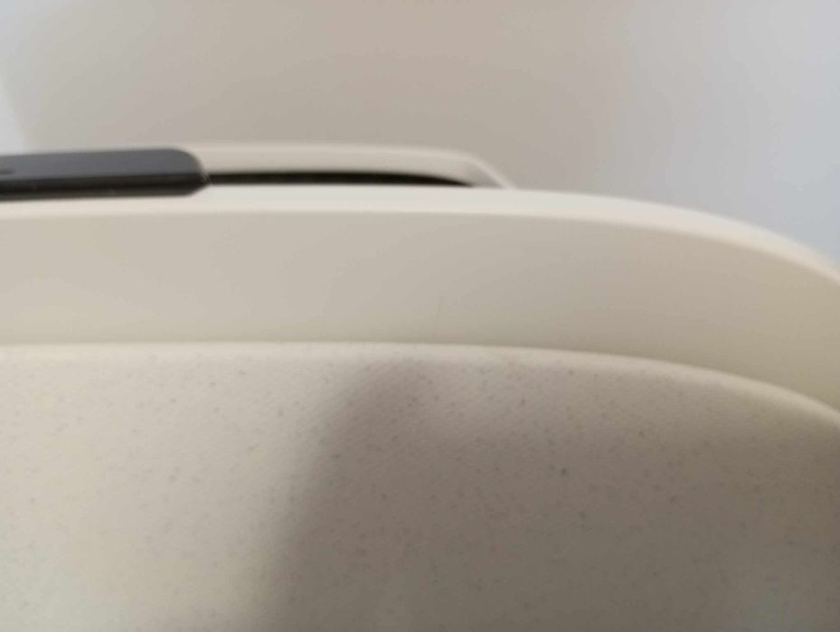 Oczyszczacz powietrza AEG AX51-304WT biały