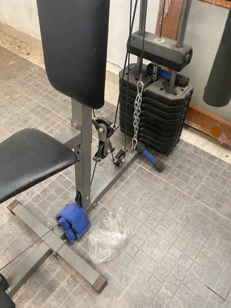 Maquina Multifunções ginasio