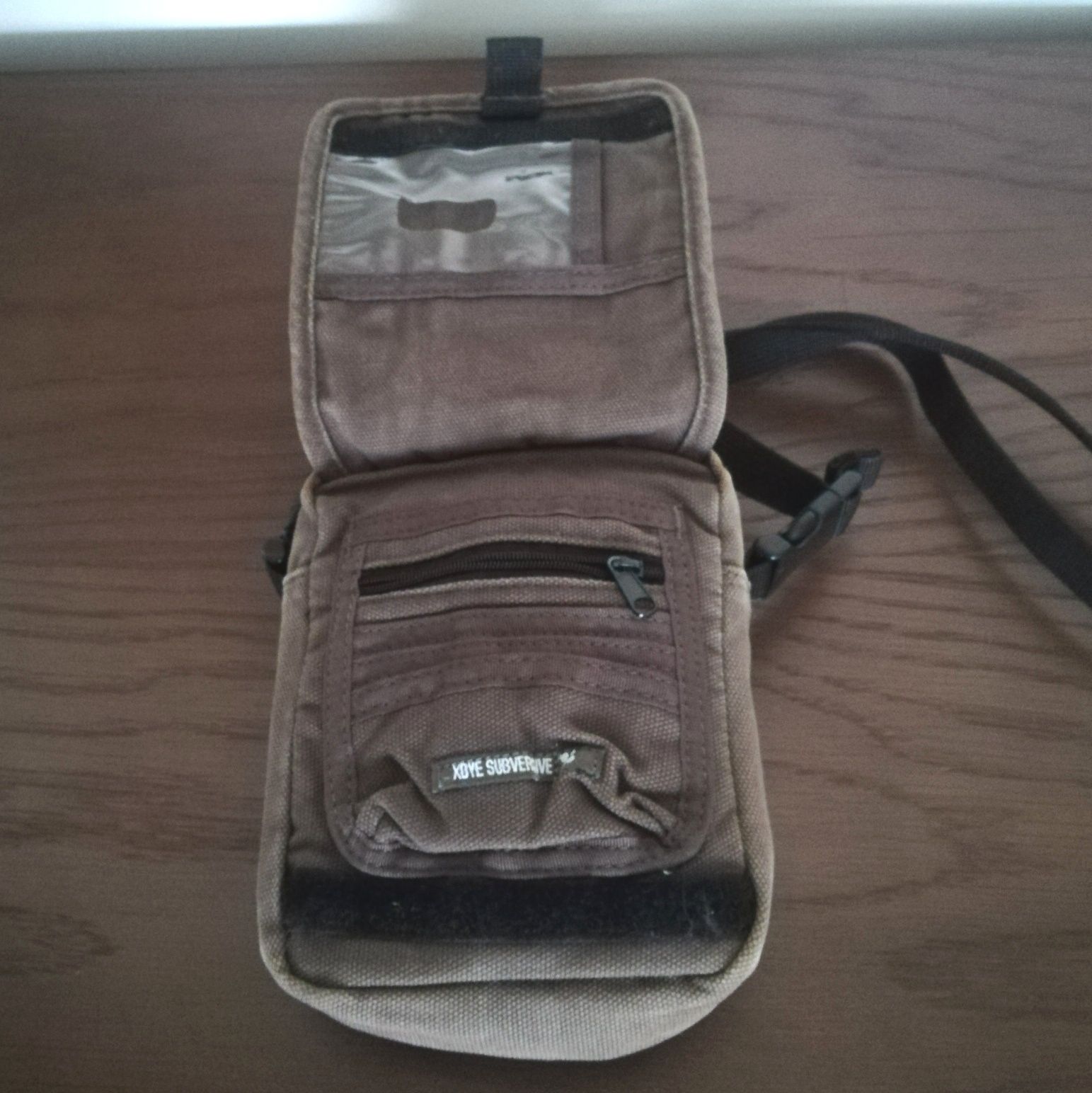 Bolsa tiracolo XDYE, Pull&Bear