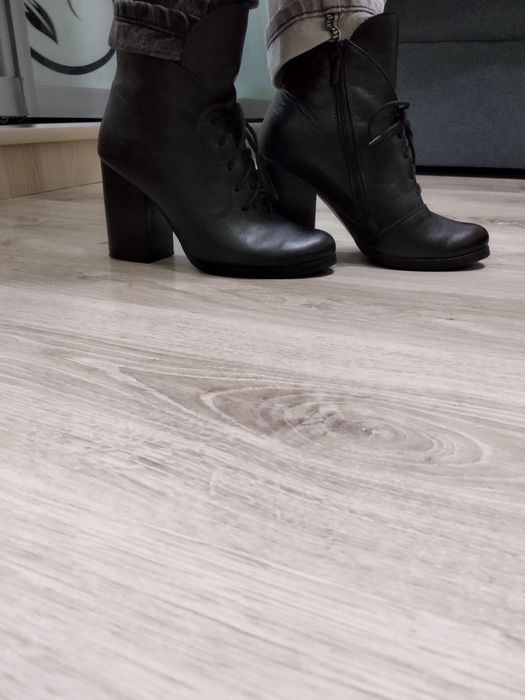 Шкіряні ботільйони 36р