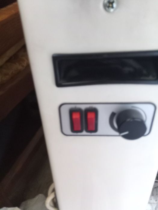 Grzejnik elektryczny stan bardzo dobry