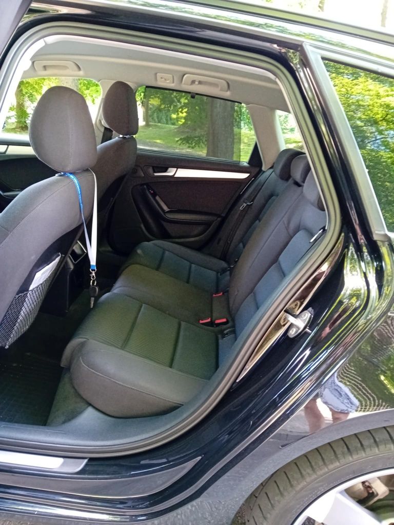 *Audi *A4*B8 *Lift *2014r 2.0 *136Km*