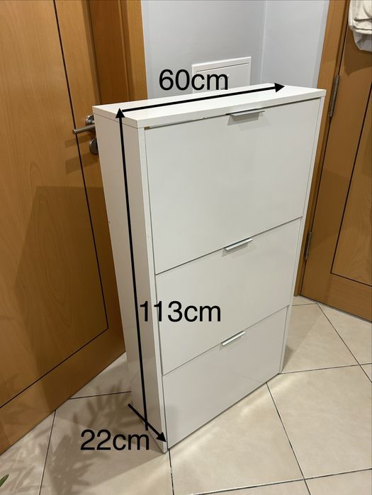 Sapateira em otimo estado