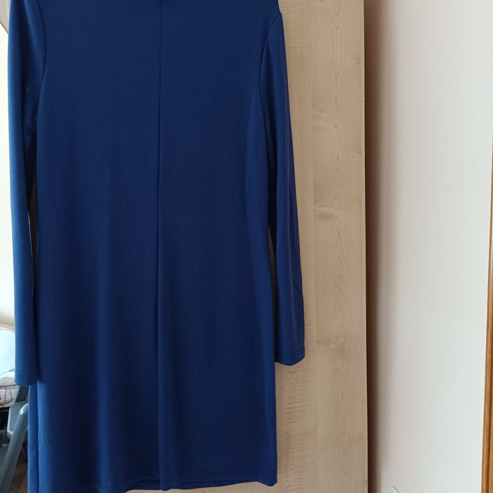 Sukienka z długim rękawem