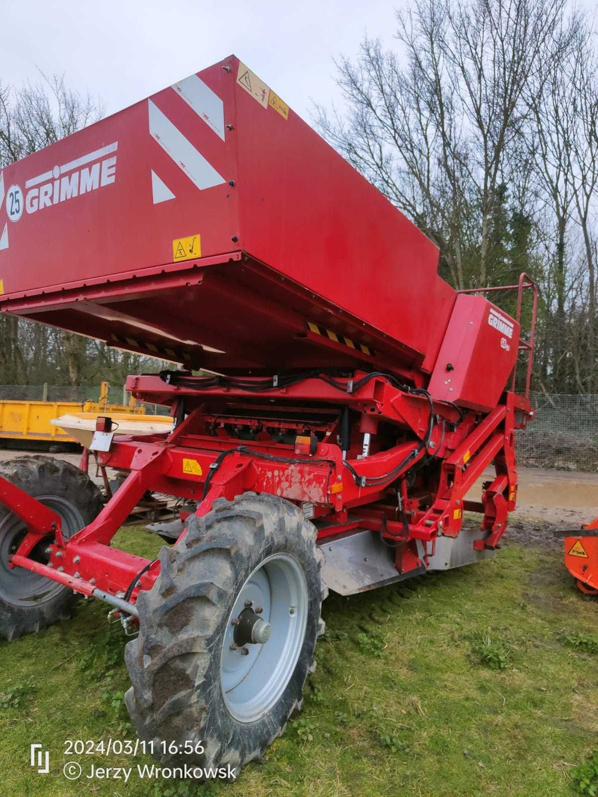 Sadzarka Grimme GB 330. 3-tonowy zbiornik,rok 2013. Sadzarka 3 rzędowa