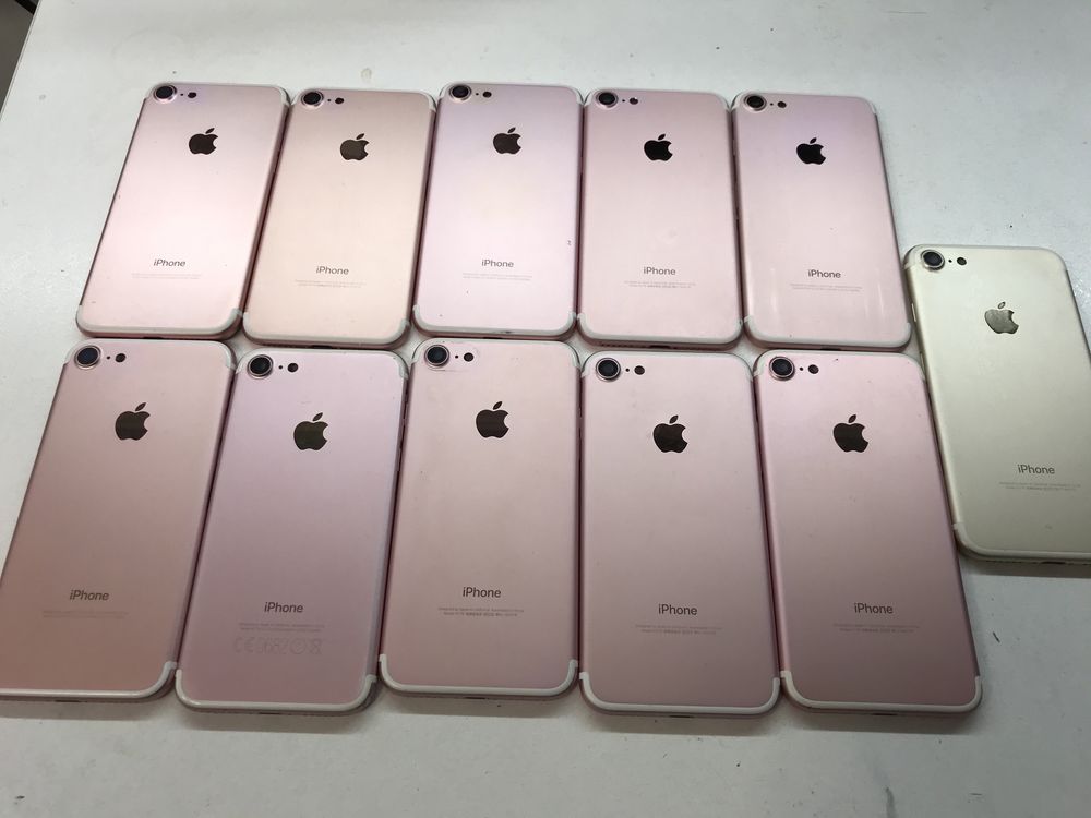 Продам корпус панель оригинальный Айфон Apple iPhone 7 rose gold black