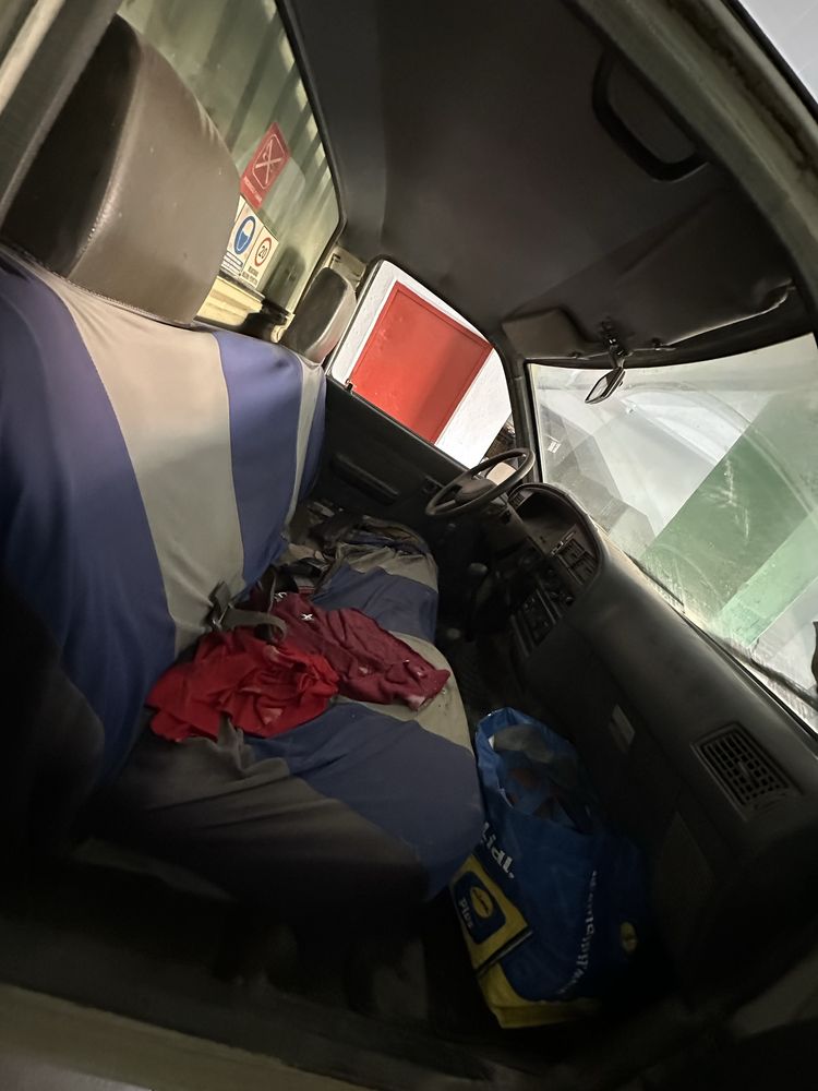 Toyota Hilux - 4x4 - 3 lugares