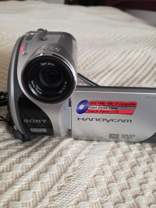 Vendo Camara de vídeo Sony dvd 80mm,como nova.