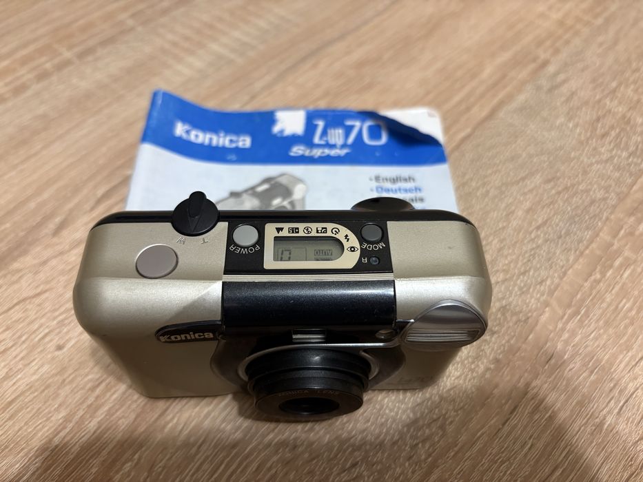 Пленочный фотоаппарат Konica Z-up 70 Super