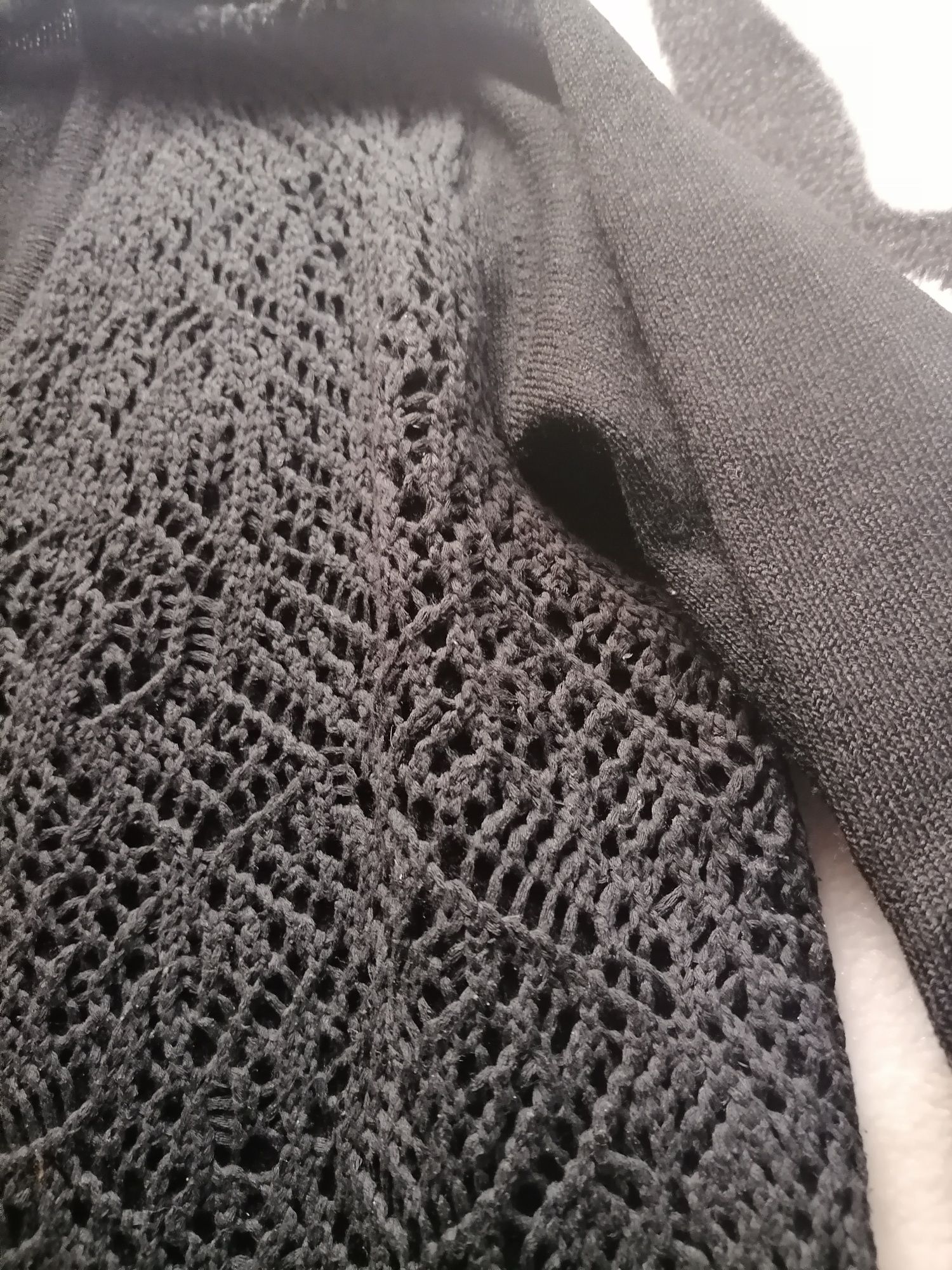 Sweter czarny z gipiurą Bonprix M-ka
