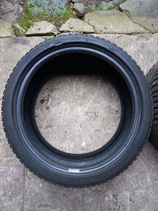 Opony Michelin alpin 5 215/40/17