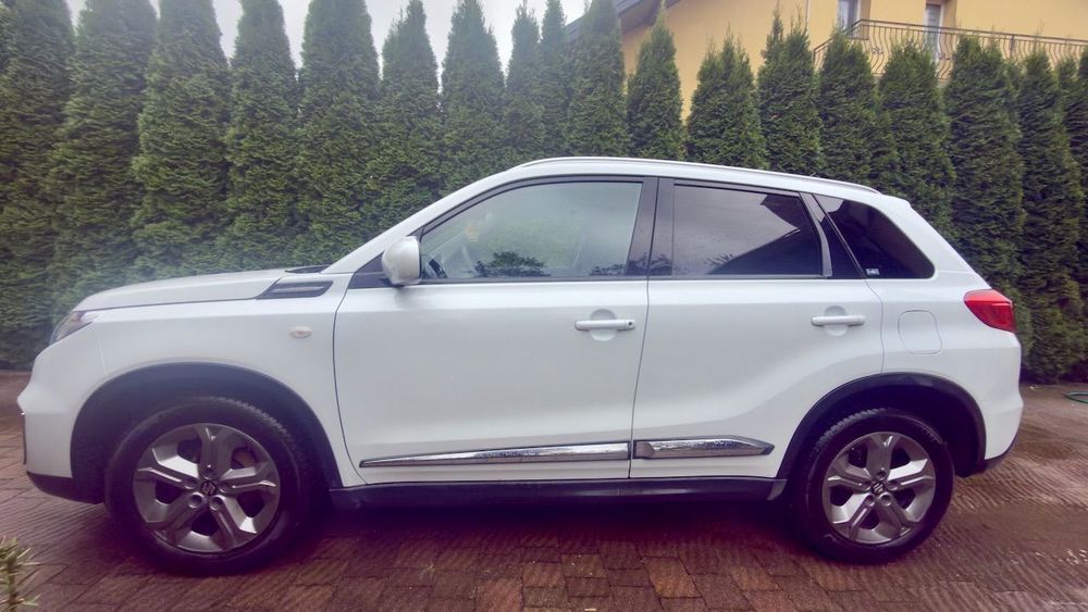 Suzuki Vitara Suzuki Vitara 1.6 Automat • 2018 • Biały • Salon PL