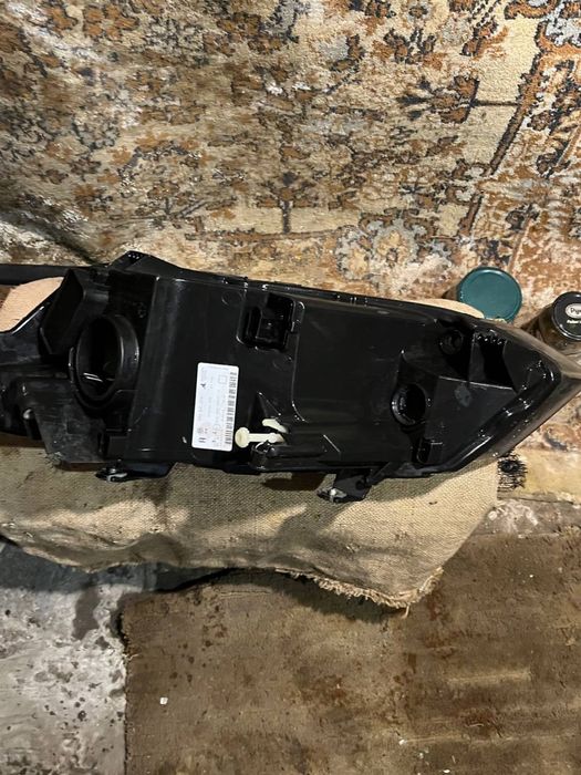 Фара  Фольцваген Поло