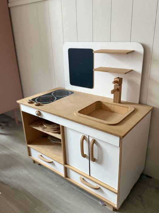 Kuchenka dziecięca zabawka