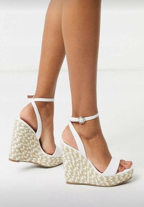 Śliczne białe sandały na koturnie Asos 40 (26cm)