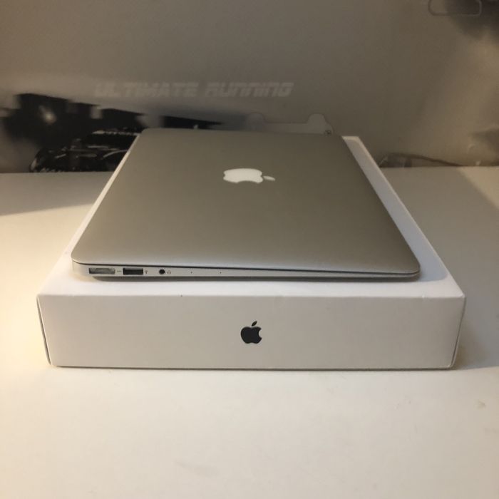 MacBook Air 13 (2014) i7, 8gbRAM, 250gb SSD