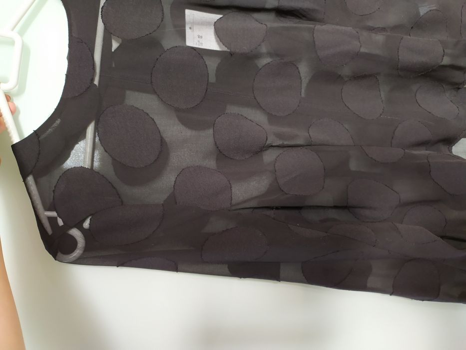 Czarna przezroczysta hm 38 kropki, grochy