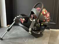 Fotelik wraz z bazą Cybex Cloud Z i-size 0-13kg Spring Blossom