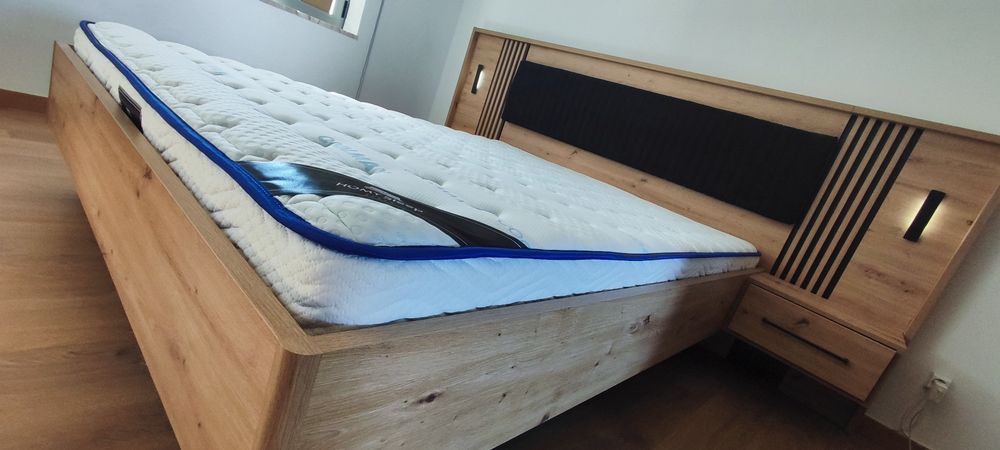 Cama flutuante moderna