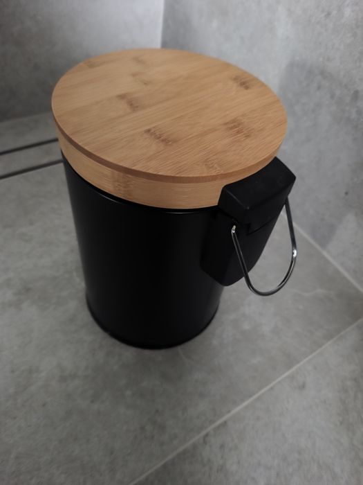 Kosz na śmieci z pedałem z bambusa, 3l