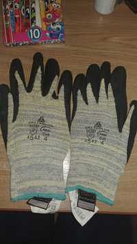 Перчатки защитные DELTA PLUS VENICUT 52 с защитой от порезов