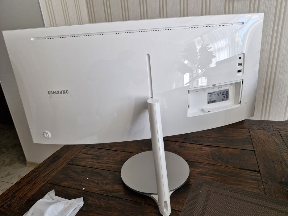 Продам ігровий монітор