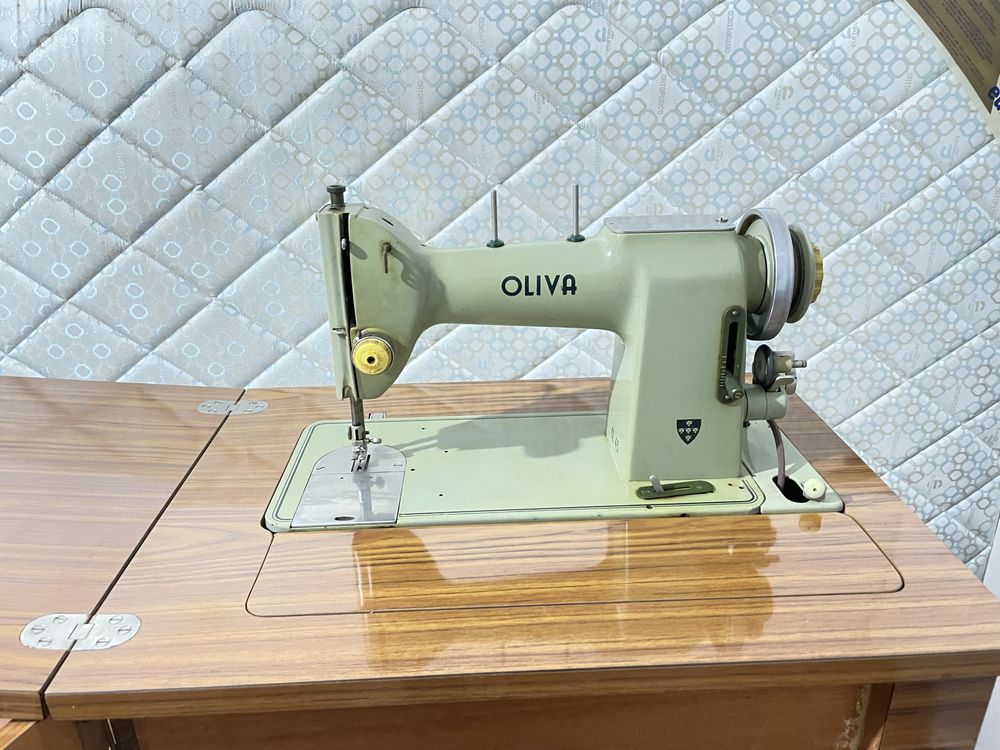 Maquina de costura Oliva