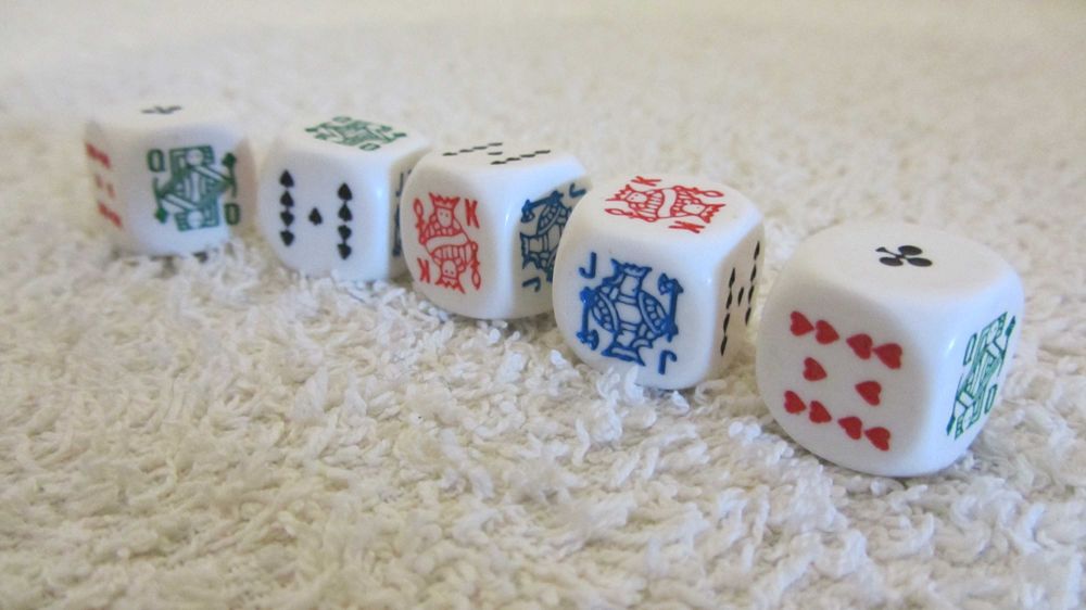 5 dados de poker