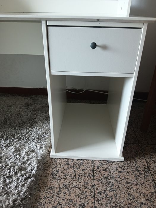 Secretaria IKEA Banca