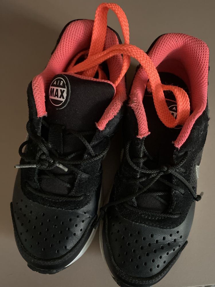Кросівки nike  27 16см, спортивне взуття для дівчинки