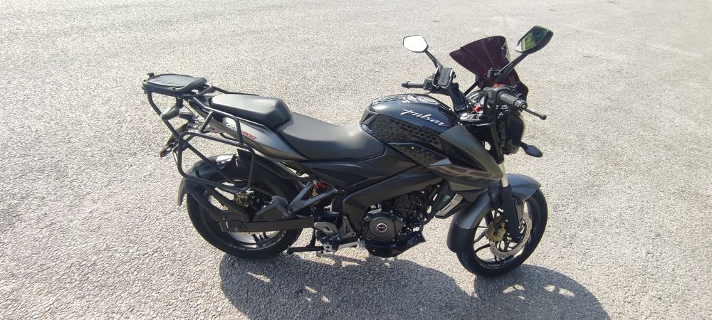 Bajaj pulsar ns 200