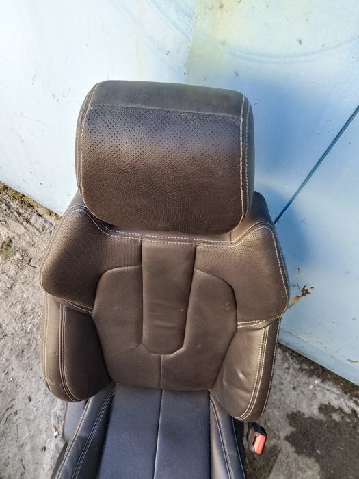 Продам кожаные сиденье