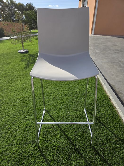 Cadeira alta cinza / cromado